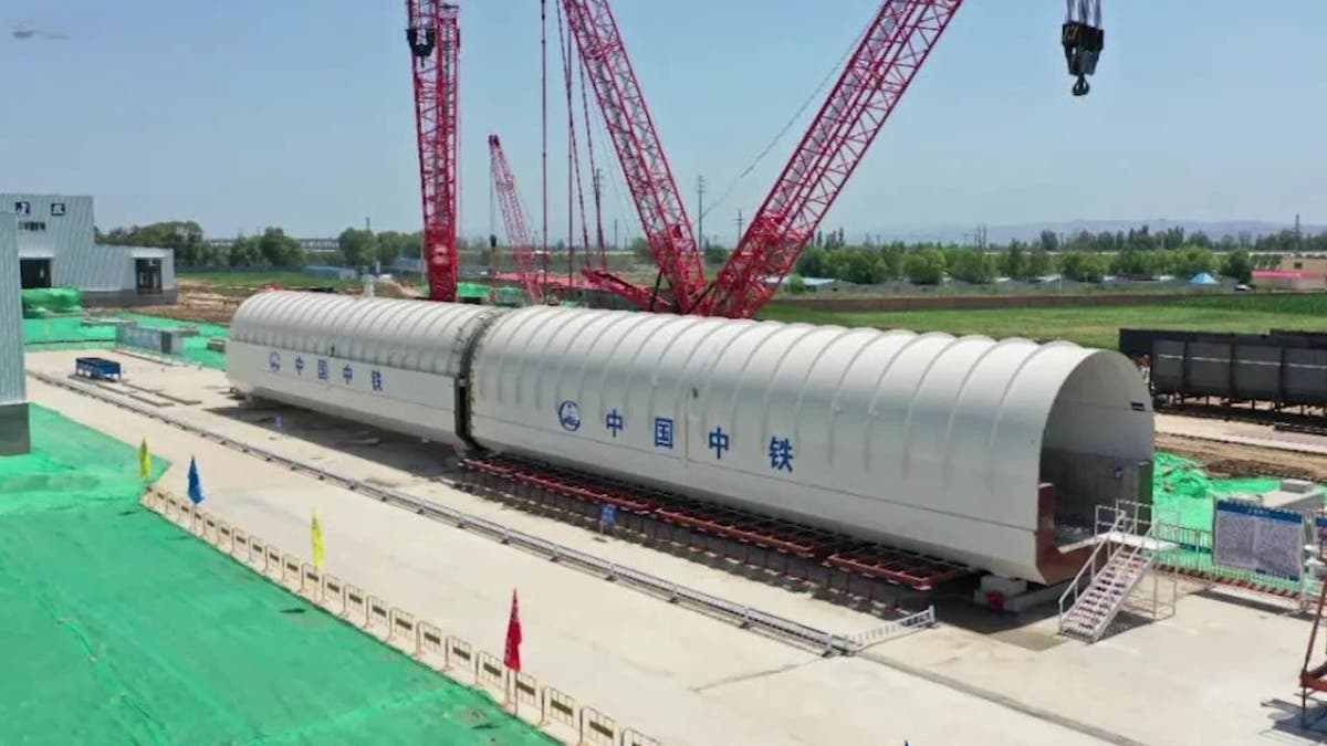 CHINA missile train 4