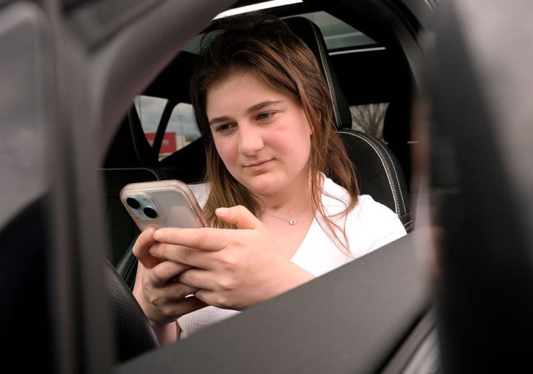 21-year-old whose speech was impaired by tumor has voice replicated through AI smartphone app