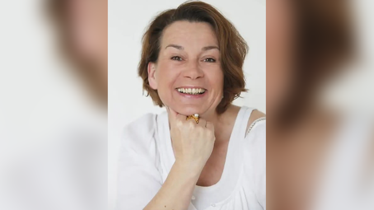 Best-selling German author and mom of 3 found murdered on her houseboat